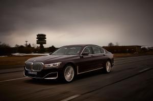 BMW 745Le 2019 года